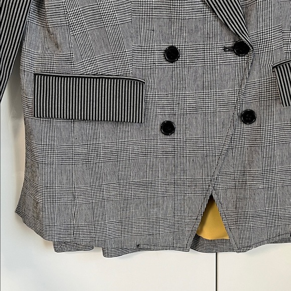 NVLT NWOT Oversized Grey Pinstripe Asymmetric Blazer Lined, Size S/M - Picture 4 of 13